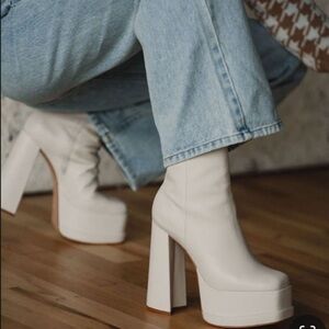 SCHUTZ Selene Platform Bootie